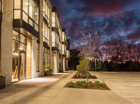 Apartments near melrose avenue university heights ia Courtyard by Marriott Iowa City University Heights